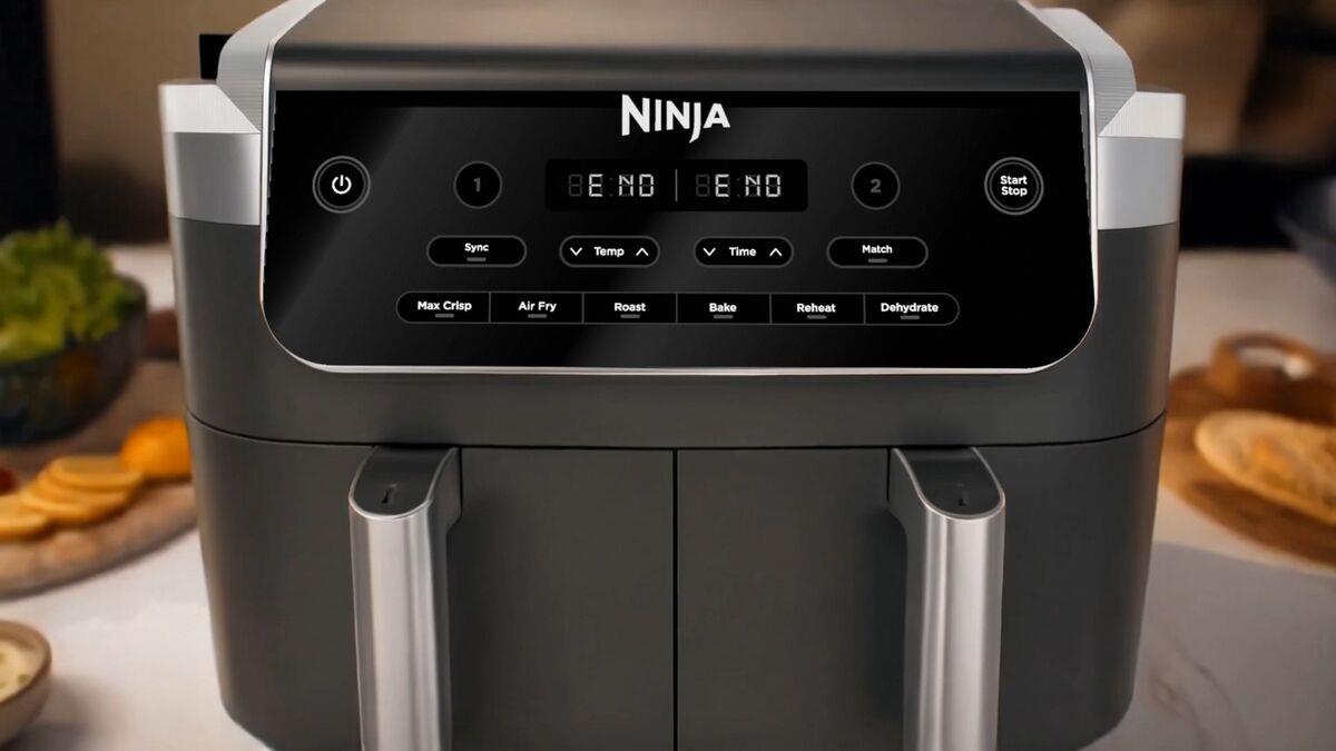 Ninja DualZone DZ801EU, 2470 W, 7.6 l hot air fryer with 2 independent 3.8 l zones, 6 cooking programmes, SYNC and MATCH functions, 40–240 °C