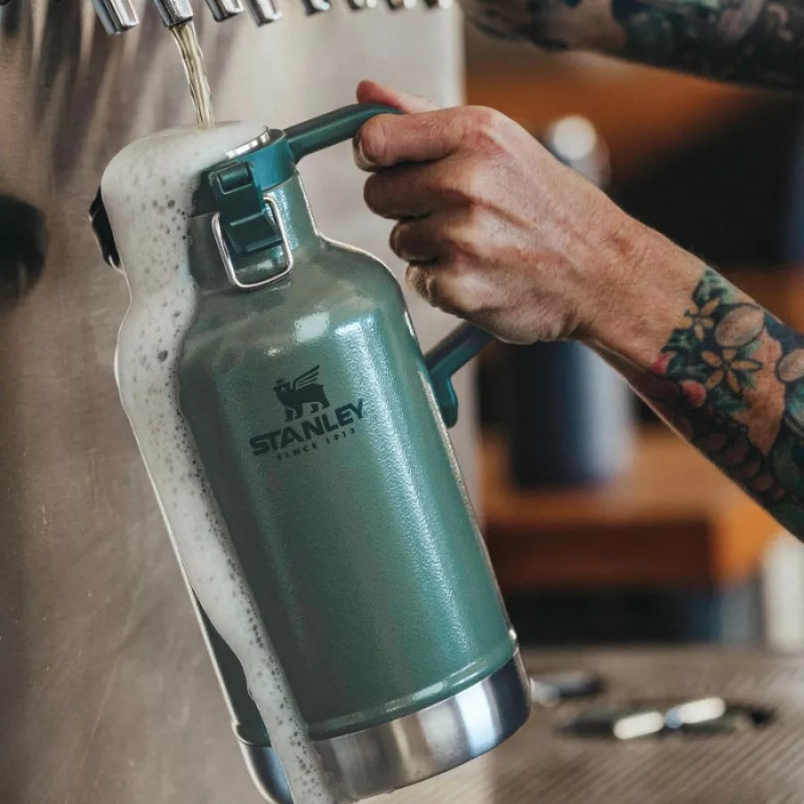 Stanley The Easy-Pour Growler Classic 1.9L Green Beer Growler