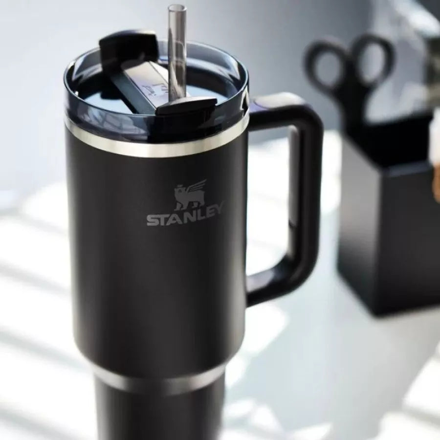 Stanley The Quencher H2.0 FlowState Tumbler 1.18L Insulated Tumbler with Straw Black