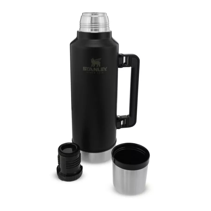 Stanley The Legendary Classic Bottle 1.9L Thermos Matte Black
