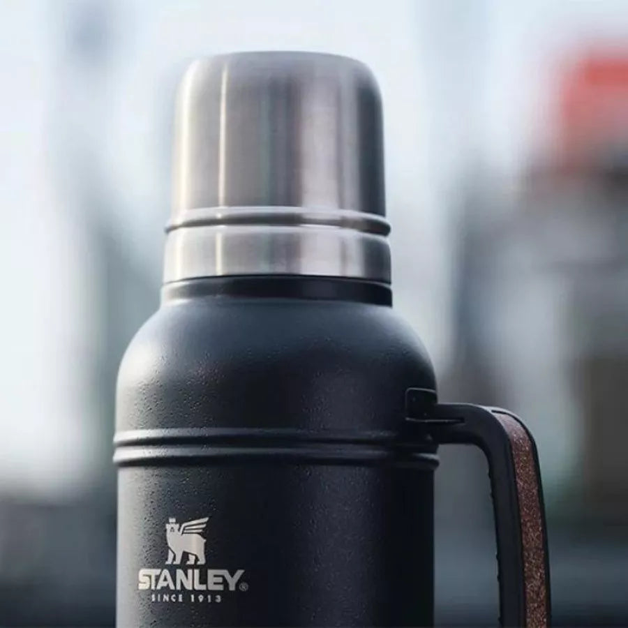 Stanley The Artisan Thermal Bottle 1.4L Black
