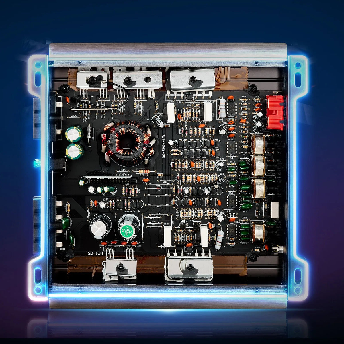 VEVOR 2 kanālu automašīnas audio pastiprinātājs, tiltojams pilna diapazona Class AB stereo pastiprinātājs ar maksimālo jaudu 2 × 300 W pie 4 Ω / 2 × 600 W pie 2 Ω, augstas jaudas auto pastiprinātājs SUV, pikapiem un bezceļu transportlīdzekļiem - ZEMLETES.LV