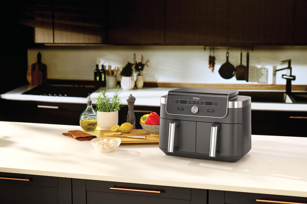 Ninja DualZone XL DZ901EU 2470 W 9.5 L Hot Air Fryer with 2 Independent 4.75 L Zones, 6 Cooking Programmes, Sync Function, 40–240 °C and PFAS-Free Non-Stick Coating