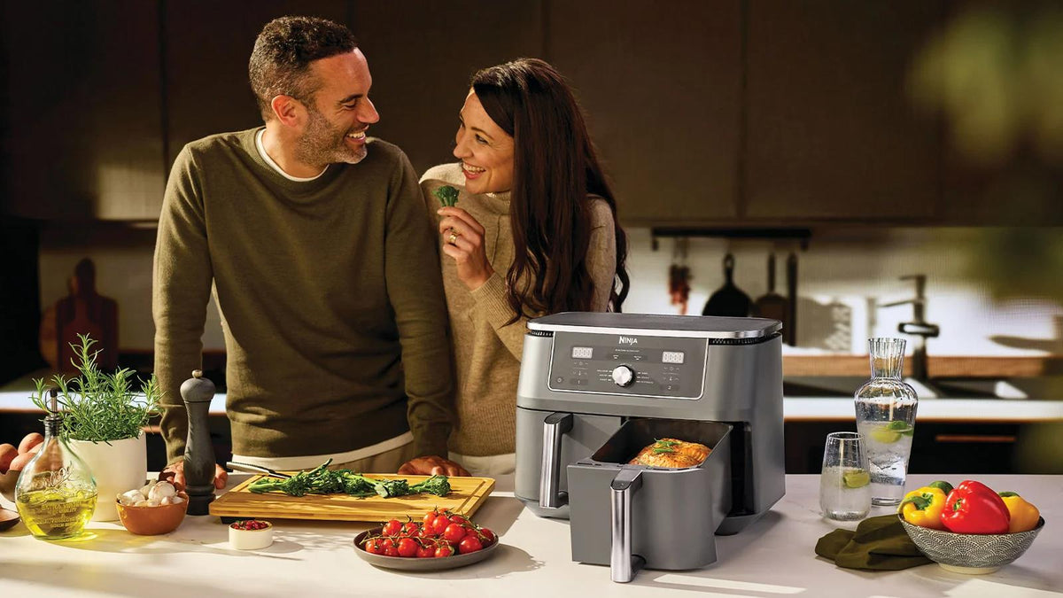 Ninja MAX Dual Zone DZ400EU, 2470 W, 9.5 l hot air fryer with 2 independent 4.75 l zones, 6 cooking functions, Sync and Match modes, 40–240 °C