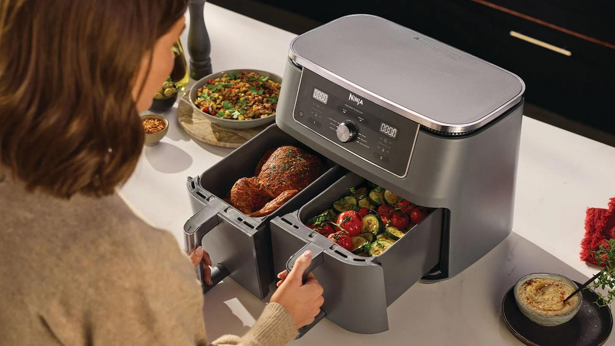 Ninja MAX Dual Zone DZ400EU, 2470 W, 9.5 l hot air fryer with 2 independent 4.75 l zones, 6 cooking functions, Sync and Match modes, 40–240 °C