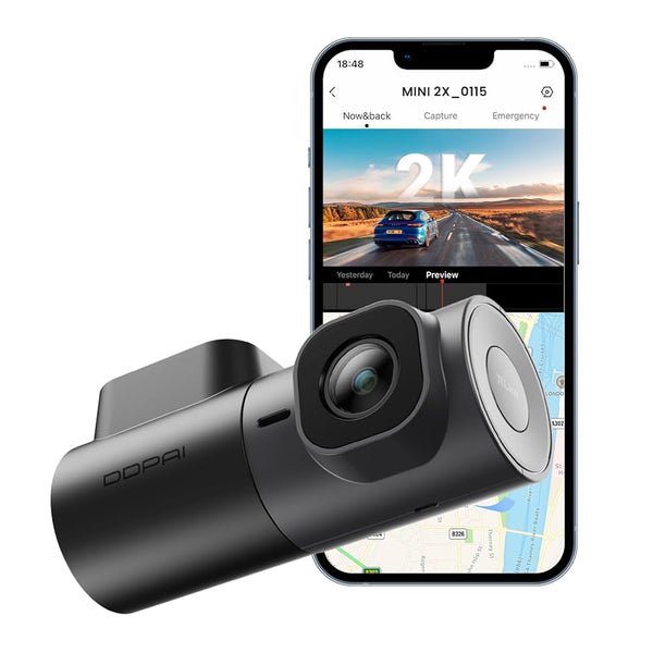 DDPAI Mini 2X ir kompakts auto videoreģistrators ar iebūvētu akumulatoru (~320 mAh rezerves barošanai) un atbalstu līdz 128 GB microSD kartei.