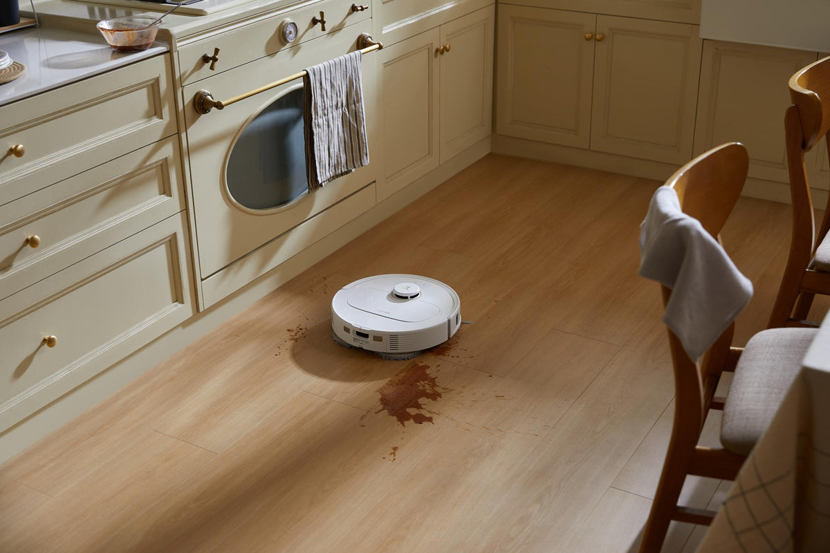 Roborock Qrevo C Pro White QRRCP02-00, robotpuhasti kuiva ja märja puhastuse funktsiooniga, 18 500 Pa, LiDAR-navigatsiooniga ja isepuhastusjaamaga