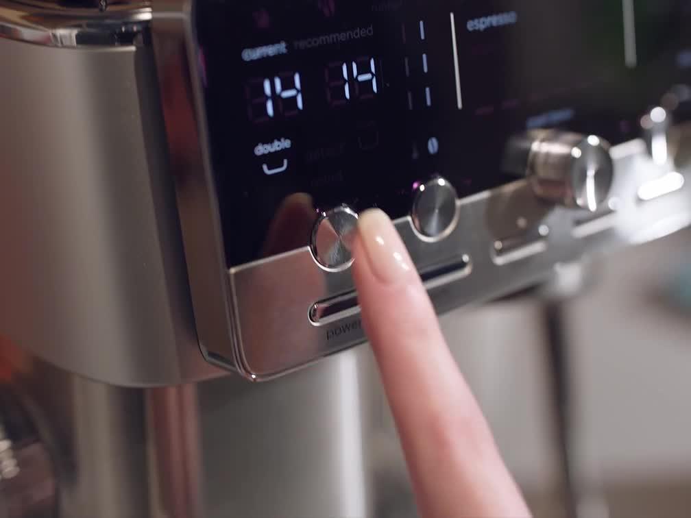 Ninja Luxe Café MINI Plus ES352EU pusautomātiskais espresso un filtra kafijas automāts ar integrētu dzirnaviņu un automātisku piena putošanu