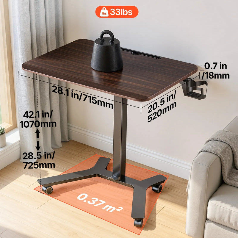 VEVOR mobilais sēdus-stāvus darba galds ar regulējamu augstumu, riteņiem, āķi, kājas pedāli, pneimatisko pacelšanu un 15 kg nestspēju, 715 × 520 mm