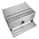 VEVOR puspiekabes pakāpiena instrumentu kaste, 760 × 750 × 400 mm, izturīga alumīnija rievotā instrumentu kaste ar ūdensizturīgu konstrukciju, kabīnes pakāpi, T veida roktura slēdzeni un atslēgām, piemērota platformām un puspiekabēm.