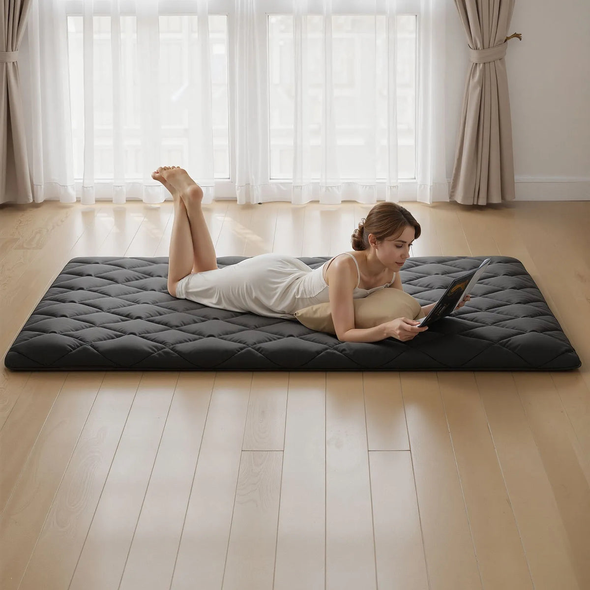 VEVOR salokāms japāņu tatami futona matracis Full izmērs 2032 x 1372 x 89 mm melnā krāsā ar uzglabāšanas somu un stiprinājumiem, 9 slāņu grīdas matracis gulēšanai, meditācijai un jogai - ZEMLETES.LV