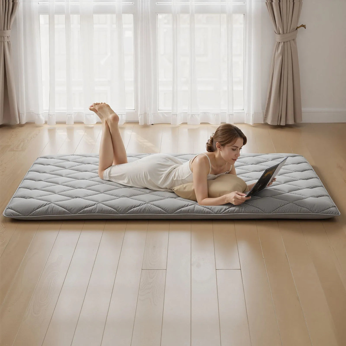 VEVOR salokāms japāņu tatami futona matracis Full izmērs 2032 x 1372 x 89 mm pelēkā krāsā ar uzglabāšanas somu un stiprinājumiem, 9 slāņu grīdas matracis gulēšanai, meditācijai un jogai - ZEMLETES.LV