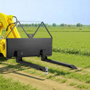 Mini iekrāvēja palešu dakšas ar 1179 kg celtspēju, 122 cm dakšu lāpstiņām, 47,6 mm lodveida piekabes savienojumu un ātro stiprinājumu mini iekrāvējiem un traktoriem