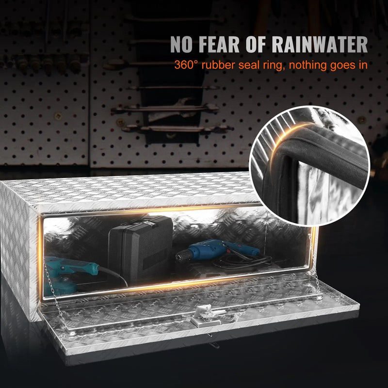 VEVOR alumīnija instrumentu kaste kravas auto apakšai, 122 × 61 × 61 cm, ar rombveida plākšņu konstrukciju, T-veida aizdari un slēdzamu vāku, ūdensizturīga uzglabāšanas kaste kravas auto, furgoniem un piekabēm