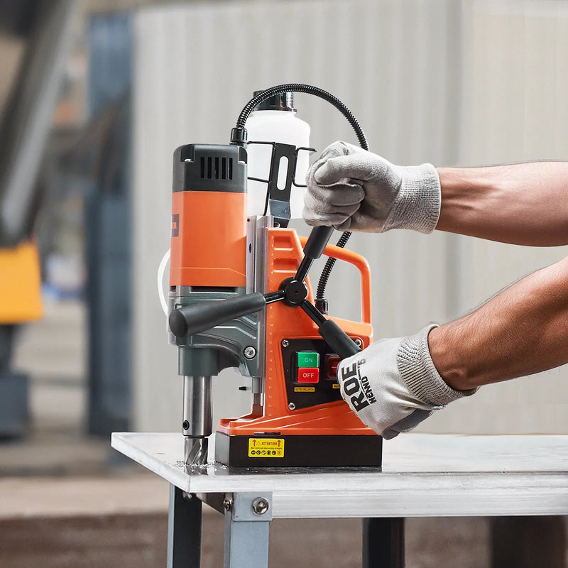 VEVOR magnētiskā urbjmašīna, 1300 W motors, Ø 40 mm urbuma diametrs, 12 500 N magnētiskā saķere, 810 apgr./min tukšgaitas ātrums, elektriskā magnētiskā urbjmašīna metālam, rūpniecībai un mājsaimniecībai