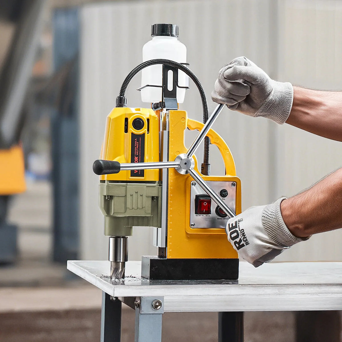 VEVOR Magnetic Drill Press, 1400 W Motor, 40 mm Drilling Diameter, 12,500 N Portable Electric Magnetic Drill, 800 RPM No-Load Speed, Metal Surface Drilling Machine for Industrial and Home Use