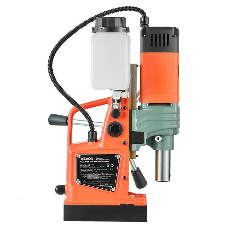 VEVOR magnētiskā urbjmašīna, 1450 W, urbšanas diametrs līdz 50 mm, magnētiskais spēks 13 000 N, regulējams ātrums, 6 kroņurbji, metāla virsmām