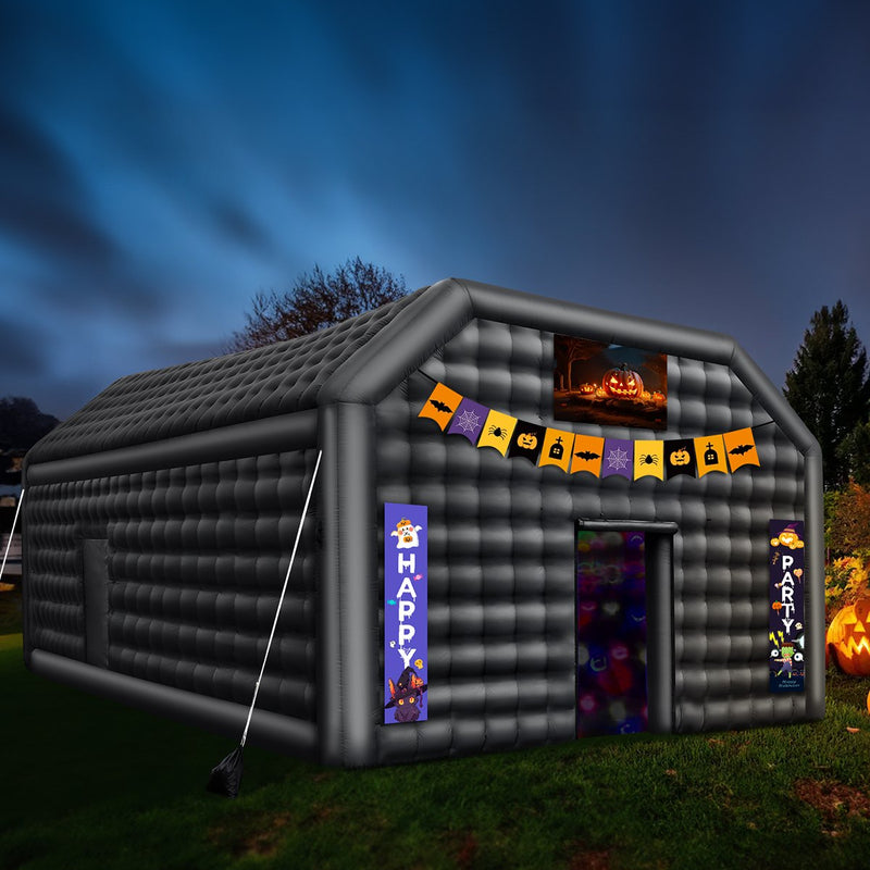 VEVOR 9 x 6 x 4m piepūšamā telts, ideāli piemērota āra ballītēm, pasākumiem vai jebkuram citam notikumam, kas prasa unikālu un stilīgu vidi. Iekļauts apgaismojums, kas piešķir papildus atmosfēru jūsu pasākumam.