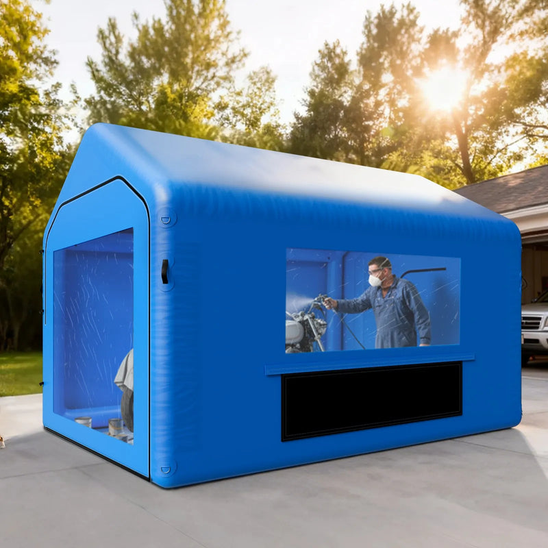 VEVOR piepūšamā krāsošanas kabīne, 4 × 3 × 2,8 m, ar 750 W jaudīgu gaisa pūtēju un gaisa filtrācijas sistēmu, trīsstūrveida jumts, paredzēta velosipēdu, motociklu un automobiļu virsbūves metāla detaļu krāsošanai.