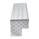 VEVOR alumīnija instrumentu kaste kravas nodalījumam, pastiprinātas konstrukcijas uzglabāšanas kaste ar reljefa rakstu, slēdzene ar atslēgām, paredzēta pikapiem, kravas automobiļiem, kemperiem un piekabēm, 1219 × 340 × 330 mm, sudraba krāsa