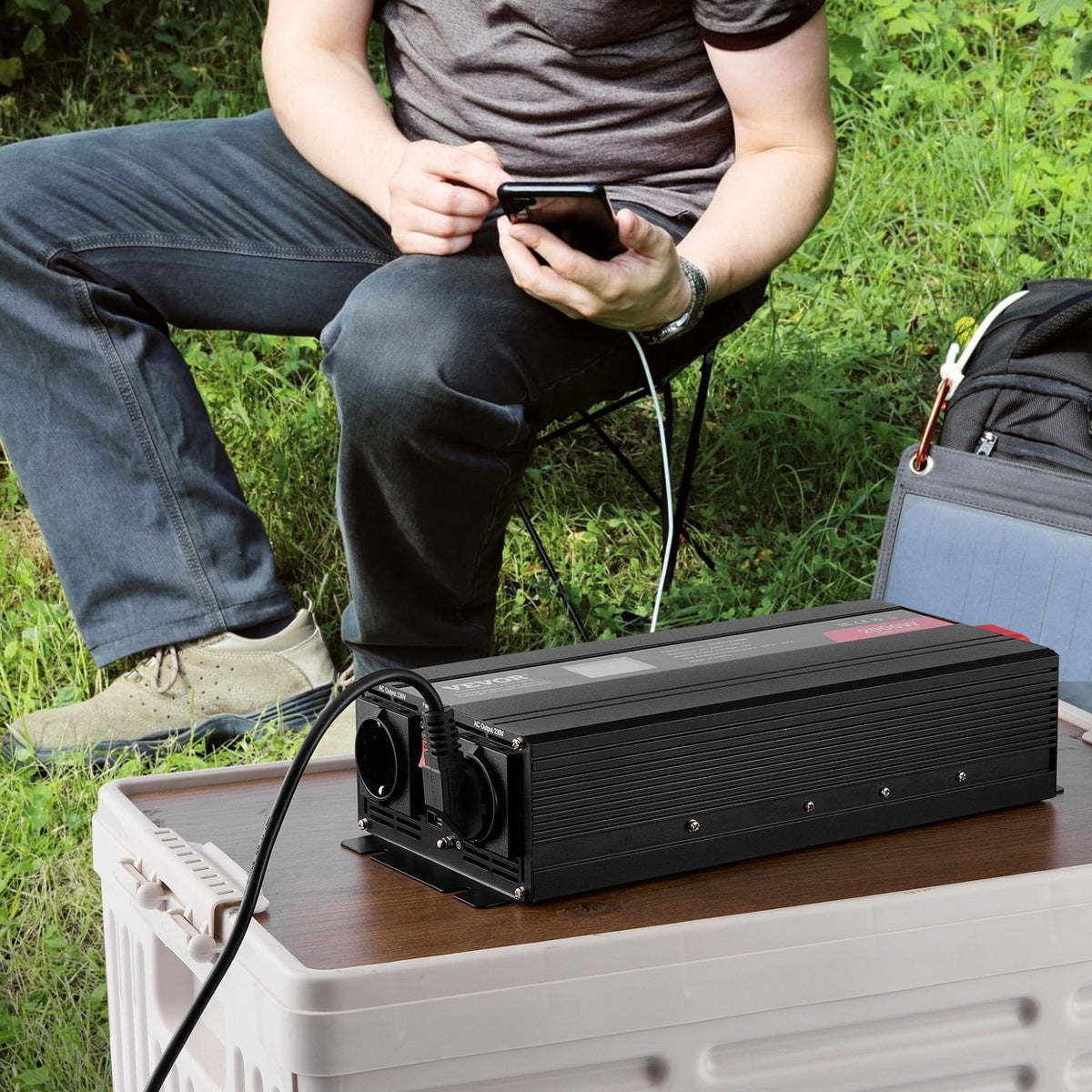 VEVOR Pure Sine Wave Inverter Power Converter 2000W DC12V AC230V, Inverter LCD, Remote Control, CE