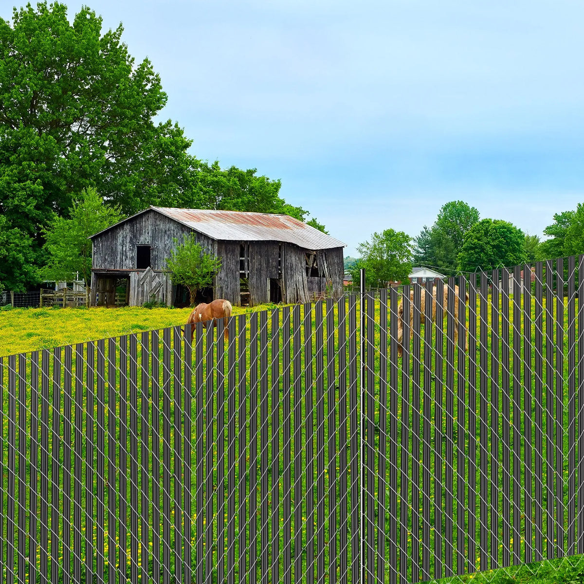 Metal mesh fence privacy slats with single wall, for 183 cm high fence, with bottom fixing