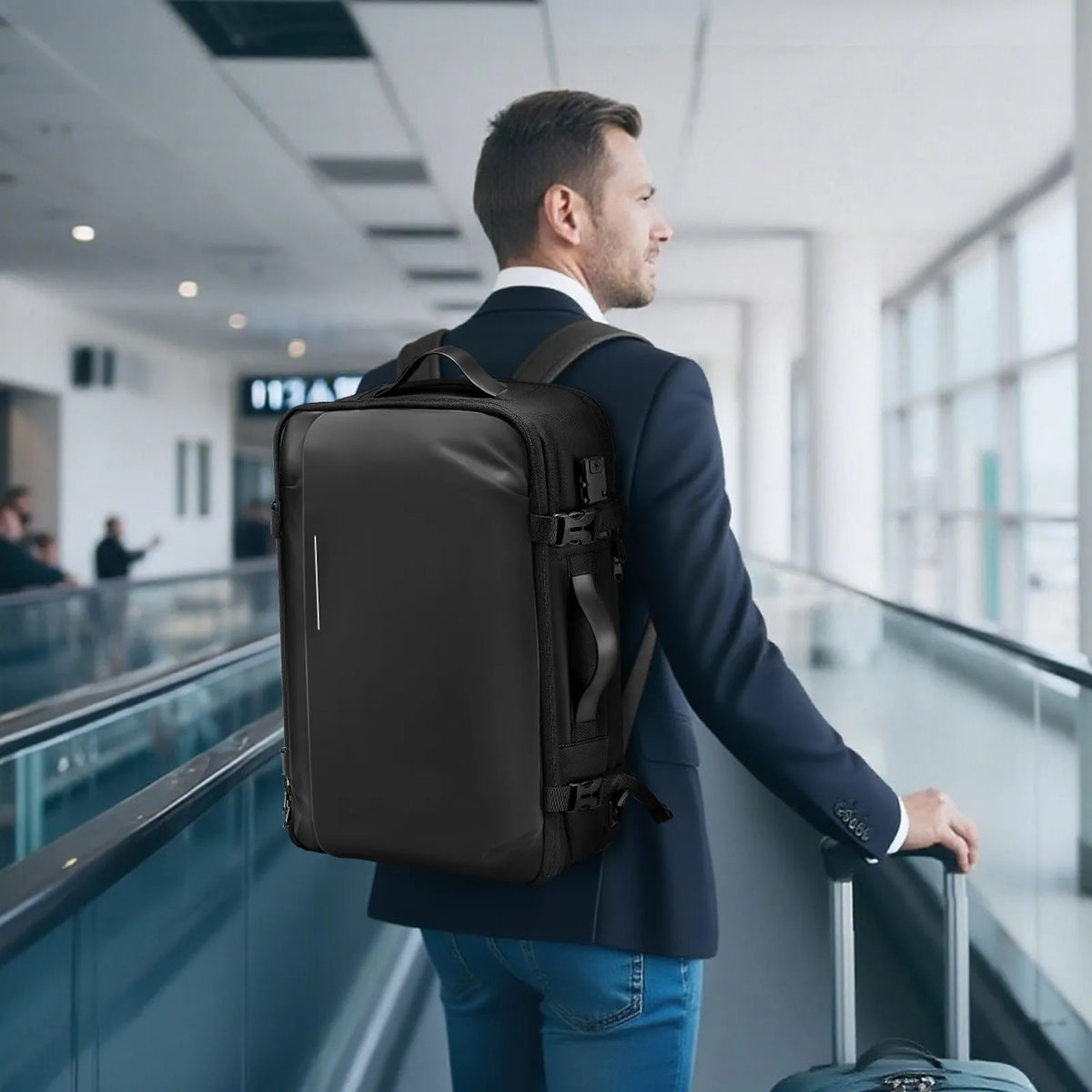 VEVOR 65 L Vacuum Travel Backpack with Expandable Vacuum Compression Compartment, TSA-Approved Lock, Multiple Pocket and Compartment Types, Water-Resistant Coating, Suitable as Hand Luggage, Black