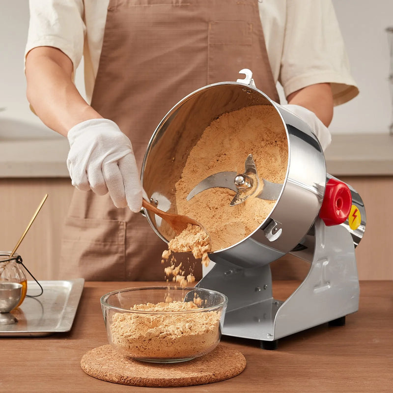 VEVOR 2000 g elektriskās graudu dzirnaviņas, 3400 W augstas ātrdarbības komerciālā garšvielu malšanas iekārta, nerūsējošā tērauda pulverizators sausu graudu, garšvielu, graudaugu, kafijas, kukurūzas un piparu malšanai, šūpojamā tipa