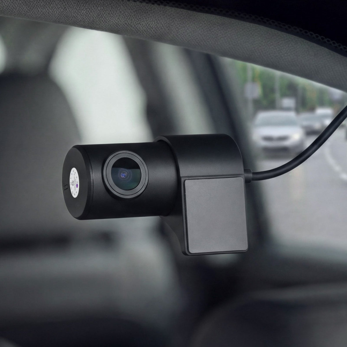 VEVOR auto videoreģistrators priekšējai un aizmugurējai kamerai 4K + 1080p, 32 GB karte komplektā, dubultkanālu kamera ar GPS, G - sensoru, 129°/125° skata leņķi, 80,8 mm ekrānu, ciklisko ierakstu un stāvvietas režīmu - ZEMLETES.LV