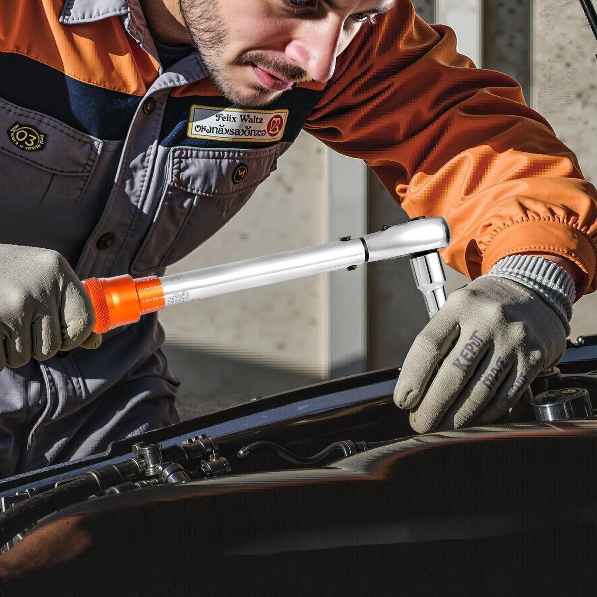 VEVOR Click-Type Torque Wrench Set, 9.5 mm Square, 5–60 Nm Torque Range, Bidirectional Operation, 72-Tooth Mechanism, ±3% Accuracy, with Sockets, Bits, Extension, Spark Plug Socket and Adapter, Orange