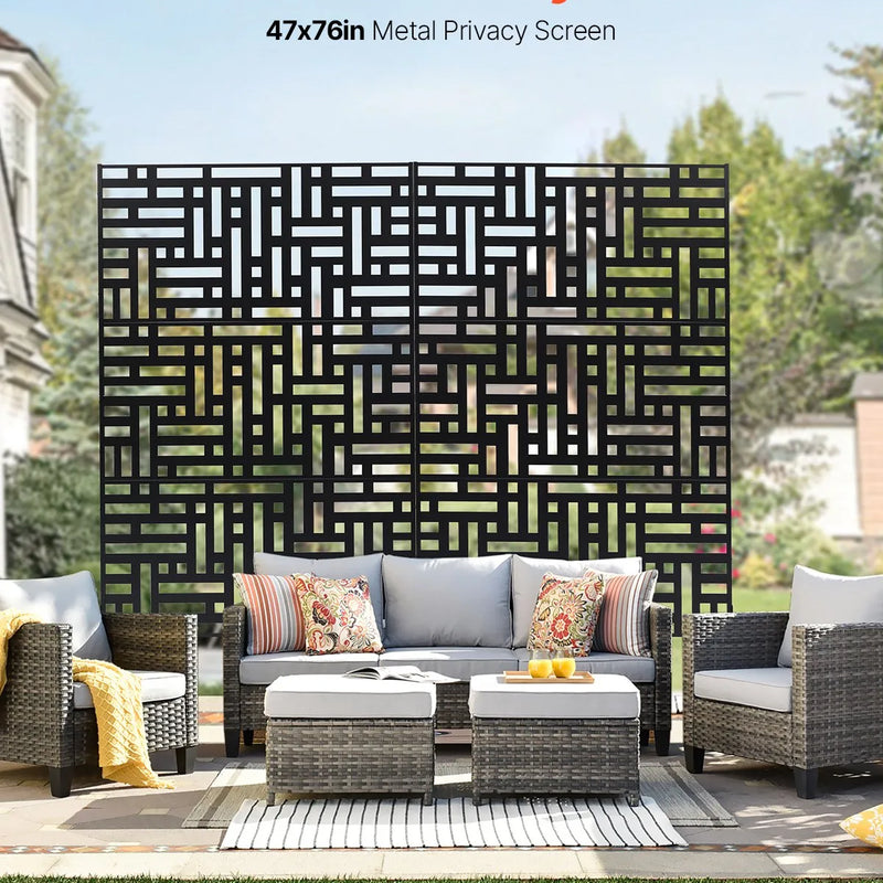 ChatGPT saka:  Metāla dekoratīvs privātuma ekrāns, 120 × 193 cm, 3 paneļu brīvi stāvoša āra/sadala sienas siena ar statīvu, tērauda dārza žogs balkoniem, terasēm, iekštelpām, džakuzi, melns