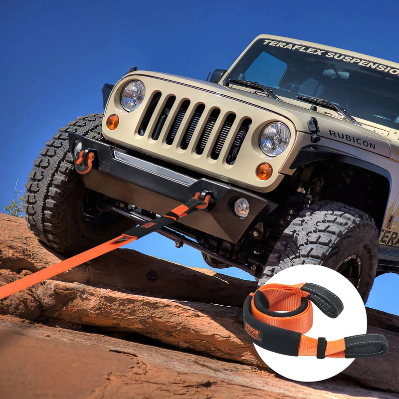 Auto vilkšanas troses/siksnas virve 7,6 cm × 2,4 m, pārrāvuma izturība 16,3 t, trīskārši pastiprinātas cilpas, koku aizsargs, vinčas pagarinājuma siksna, bezceļu vilkšanai un atgūšanai, izturīga ekstremālos laikapstākļos.