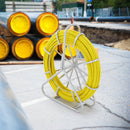 VEVOR stiklašķiedras kabeļu lente 130 m 6 mm ar tērauda spolīšu statīvu un 3 vilkšanas galviņām