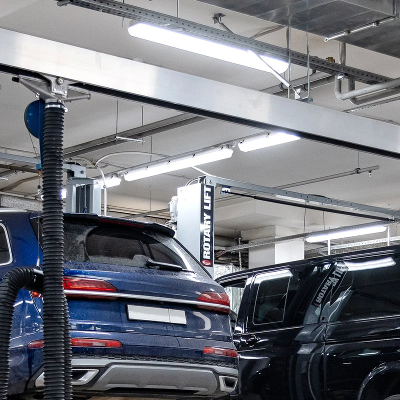 1270 mm  LED mitrumdrošais gaismeklis, jauda izvēlei 60 W / 50 W / 40 W, 5000 K, gaismas plūsma regulējama 5400 / 6400 / 7400 lm, IP65 ūdensizturīgs, piemērots stāvvietām, noliktavām, saldētavām, automazgātavām, komplektā 4 gab.