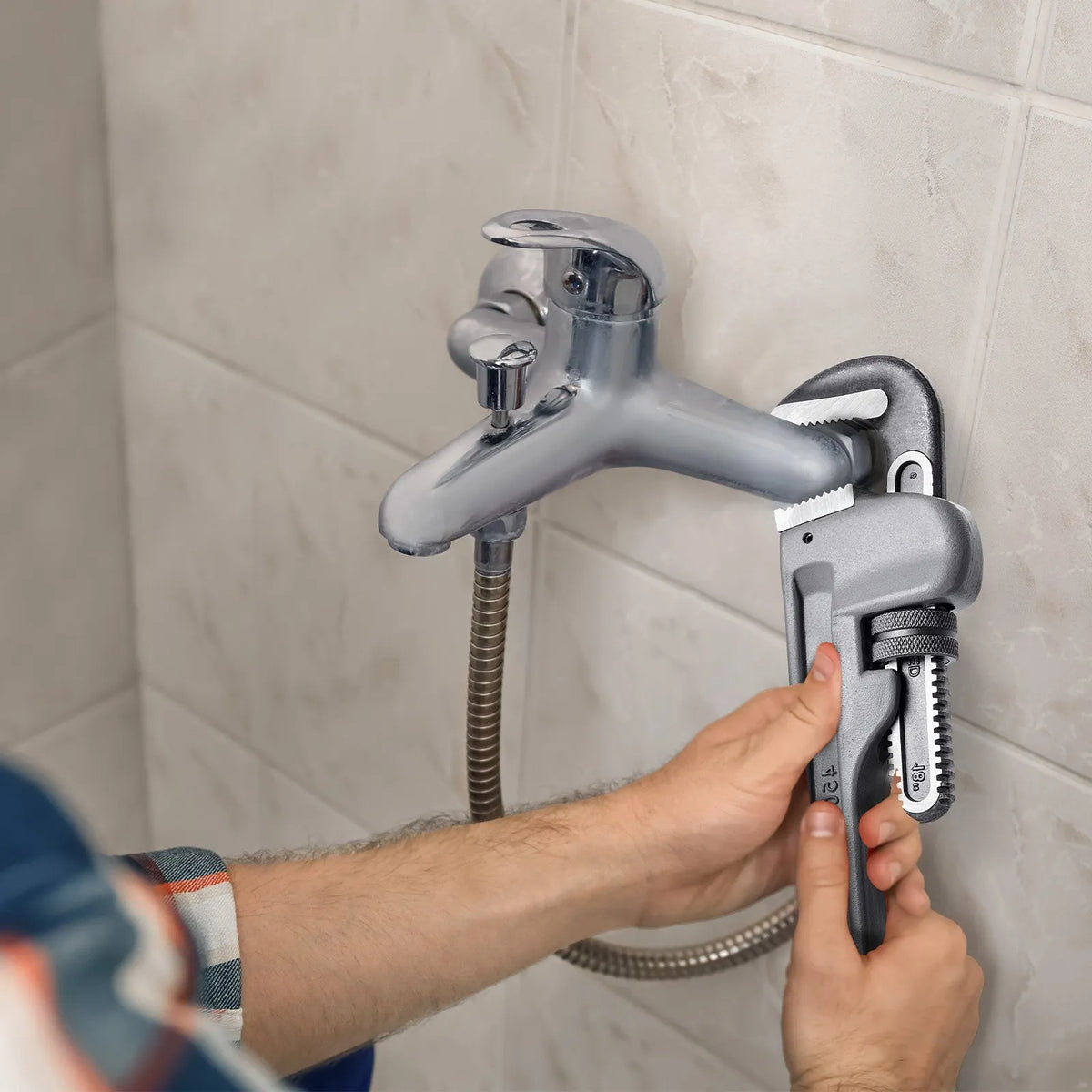 VEVOR Aluminium Straight Pipe Wrench 450 mm, Adjustable, CRV Jaws