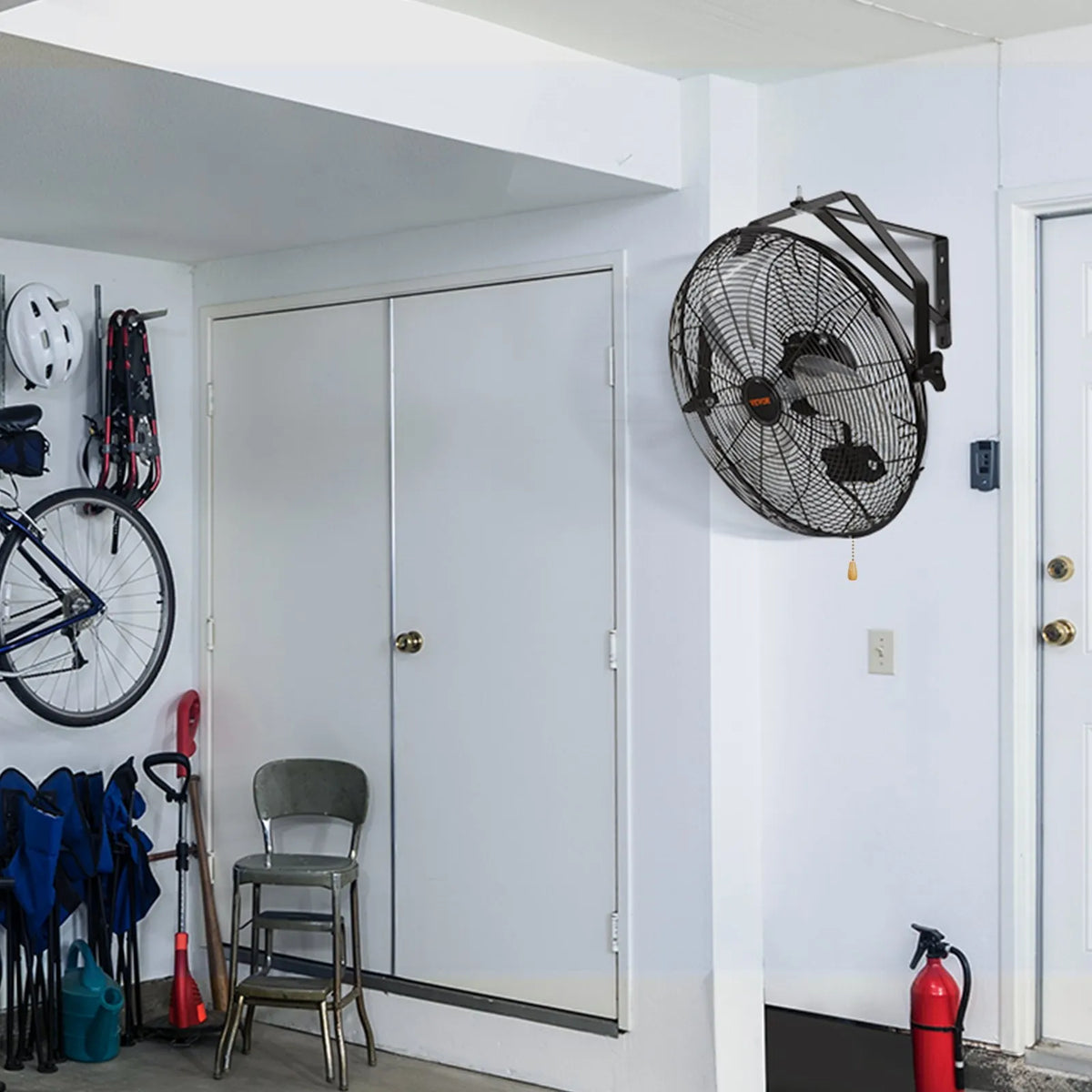 Rūpnieciskais sienas ventilators 44,6 cm, 3 ātrumi