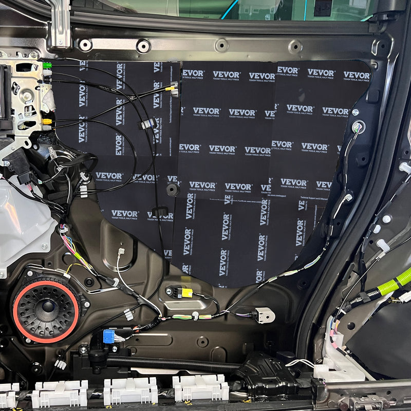 VEVOR automašīnas skaņas izolācijas paklājs - 5,1 mm biezs, 2,3 m² butila trokšņu slāpēšanas materiāls, vibrāciju un skaņas izolācija transportlīdzekļiem