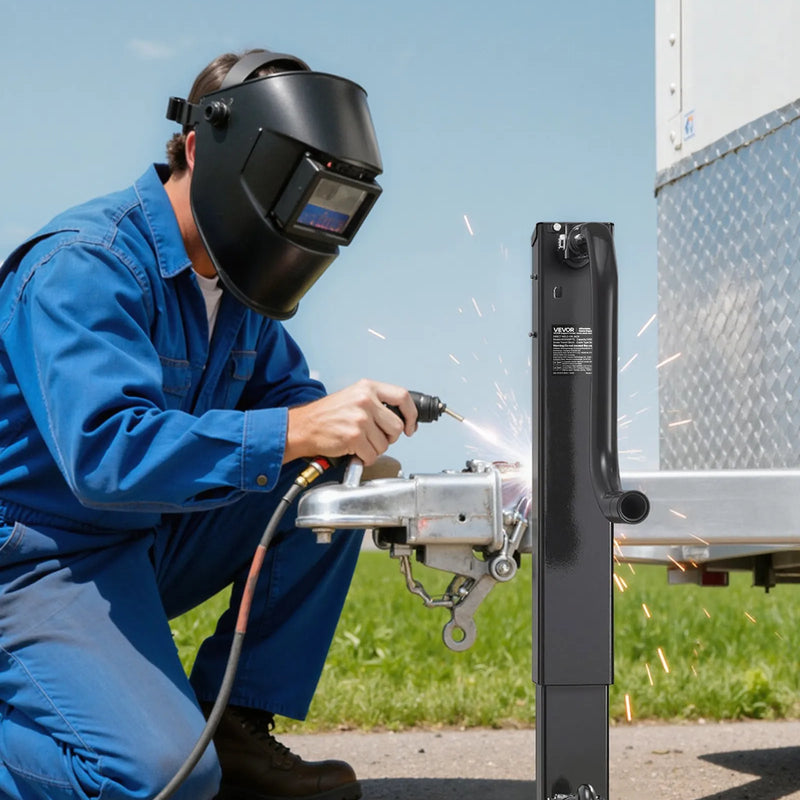 VEVOR smagas slodzes piekabes domkrats 5443 kg, sānu roktura kvadrātveida tiešai piekausēšanai paredzēts domkrats ar kloķa rokturi, regulējama nolaižama kāja, pacelšanas gājiens 674 mm kemperu, utilitāro un jahtu piekabēm