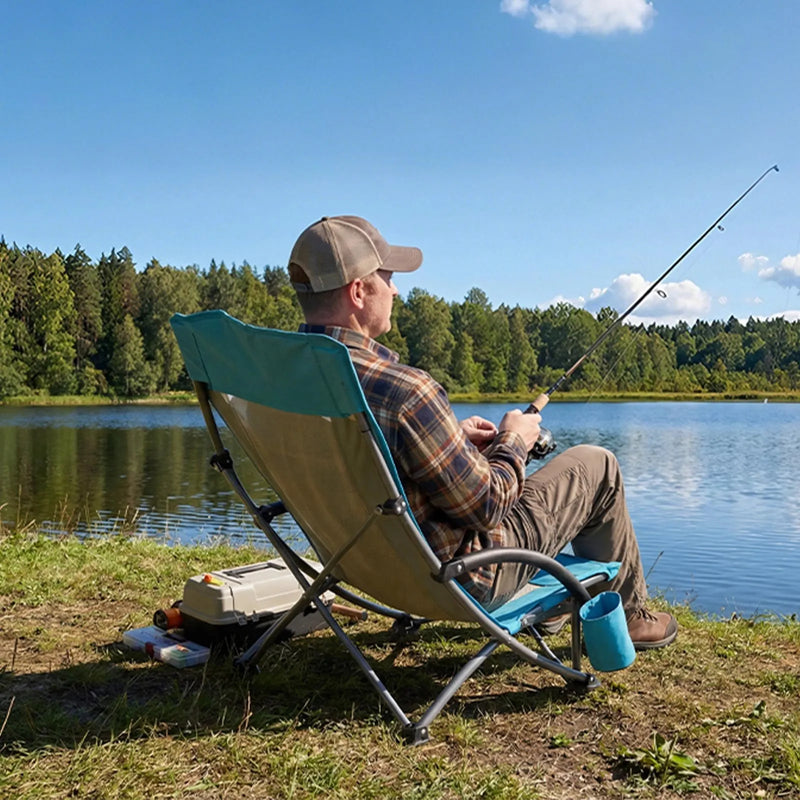 VEVOR saliekams pludmales krēsls ar augstu atzveltni, paplašināts sēdeklis, līdz 150 kg slodze, krūzes kabata, sieta atzveltne un pārnēsāšanas soma, gaiši zils