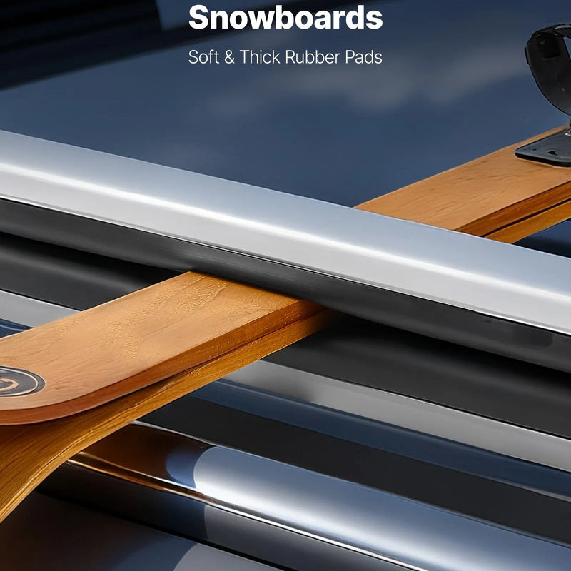 VEVOR slēpju un snovborda jumta turētājs, paredzēts līdz 4 slēpju pāriem vai 2 snovbordiem, 2 gab. universāls alumīnija auto jumta bagāžnieks ar slēdzeni un gumijas polsterējumu, piemērots arī makšķerkātiem, saderīgs ar vairumu rievotu šķērsstieņu