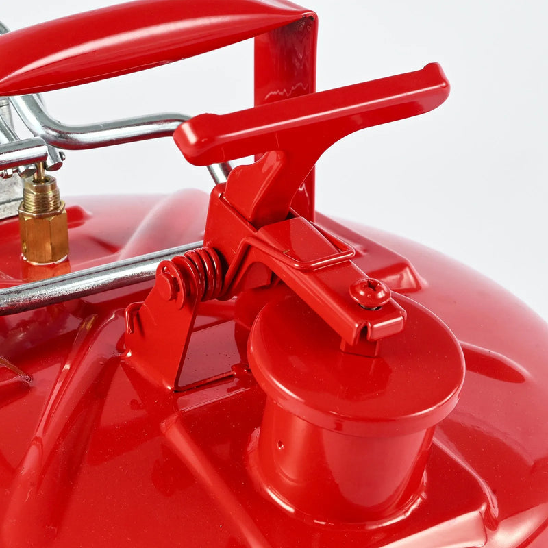 VEVOR drošības degvielas kanna 9,5 l, II tipa benzīna kanna ar nerūsējošā tērauda liesmas slāpētāju, pašnoslēdzošu vāku un elastīgu metāla uzgali, oglekļa tērauda uzliesmojošu šķidrumu uzglabāšanas tvertne ar ergonomisku rokturi