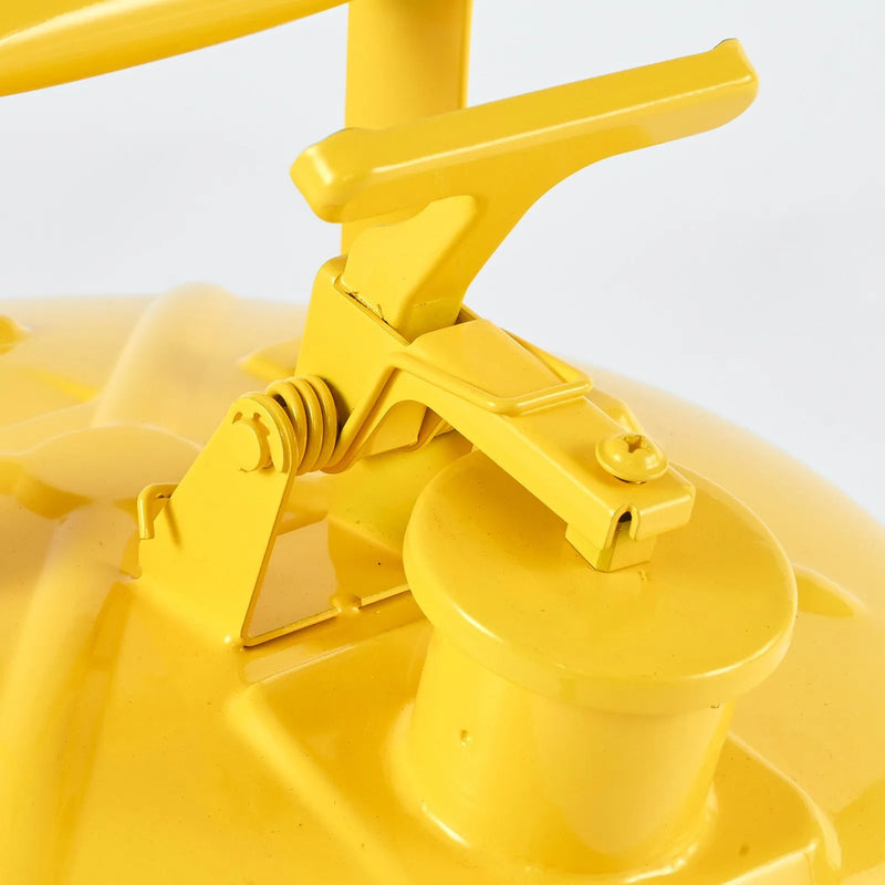 VEVOR drošības degvielas kanna 19 l, I tipa dīzeļdegvielas kanna dzeltenā krāsā ar nerūsējošā tērauda liesmas slāpētāju, pašnoslēdzošu vāku un PE piltuvi, oglekļa tērauda degvielas uzglabāšanas tvertne ar ergonomisku rokturi