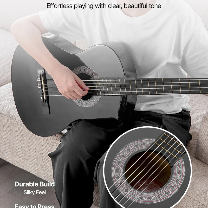 VEVOR klasiskā ģitāra, 960 mm, koka ģitāras starterkomplekts iesācējiem ar neilona stīgām, pārnēsājamo somu, siksnu, skaņotāju, papildu stīgām, mediatoriem un kapo; liepas koks, piemērota pusaudžiem, pieaugušajiem un studentiem, melna