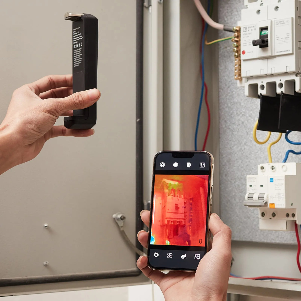 VEVOR termokamera Android un iOS ierīcēm, 256 × 192 IR izšķirtspēja, bezvadu infrasarkanais attēlveidotājs ar WiFi un vizuālo kameru, 25 Hz atsvaidzes intensitāte, temperatūras diapazons -20 °C līdz 550 °C, IP54 aizsardzības klase
