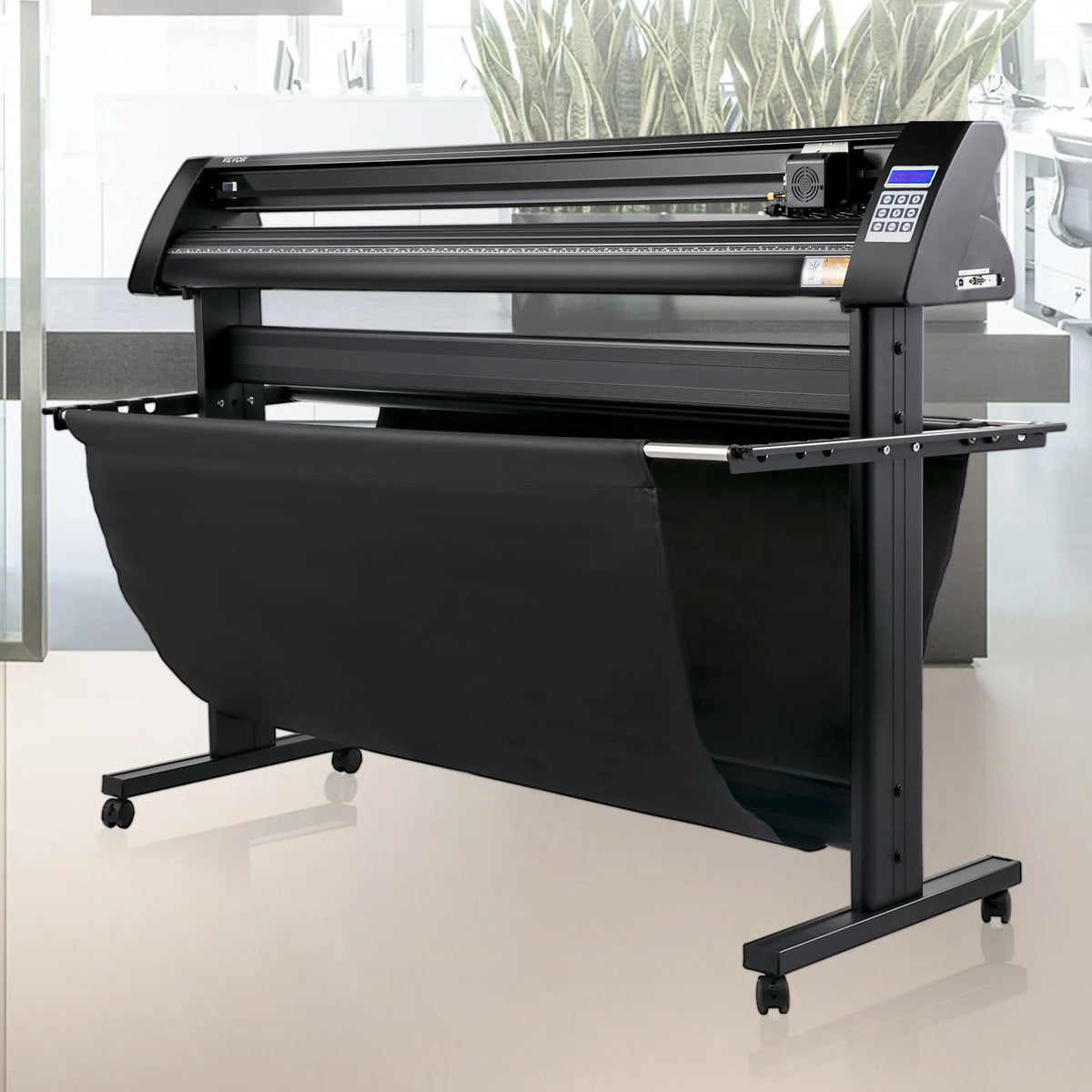 VEVOR vinila ploteris 1350 mm ar LED ekrānu, pusautomātisku optisko sensoru, saderīgs ar SignMaster programmatūru Windows sistēmai, ar statīvu - ZEMLETES.LV