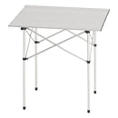Saliekamais kempinga galds, viegls pārnēsājams alumīnija galds ar rullējamu virsmu, kompakts dizains ar pārnēsāšanas somu, piemērots āra gatavošanai, piknikiem, ceļojumiem un atpūtai pludmalē, sudraba krāsā