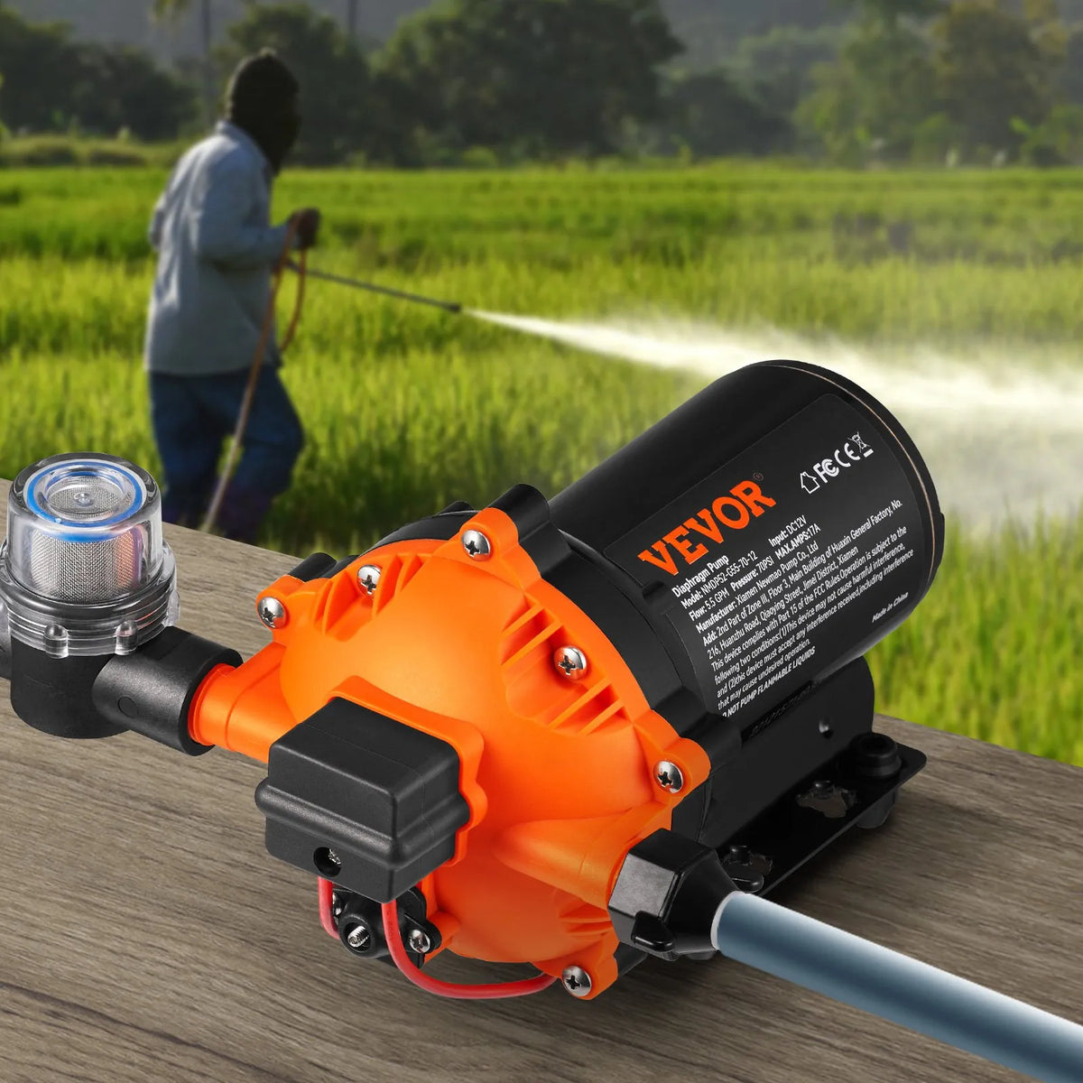 VEVOR Diaphragm Water Pump, 12 V DC, Flow Rate up to 20.8 l/min, Rated Pressure 4.8 bar (Adjustable 2.8–6.9 bar), Self-Priming Spraying Pump with Pressure Switch and G1/2 Threaded Connection for Campers, Boats and Lawn Care, FCC Certified