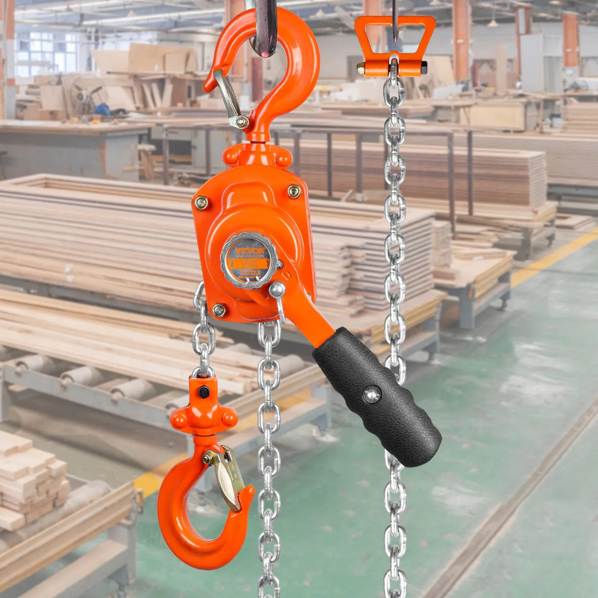 VEVOR Manual Lever Chain Hoist, 0.5 Tonne (499.5 kg) Lifting Capacity, 1.5 m Lifting Height, G80 Galvanised Carbon Steel with Weston Dual Dog Brake, Automatic Chain Feed and 360° Swivel Hook, Suitable for Garages, Factories and Docks