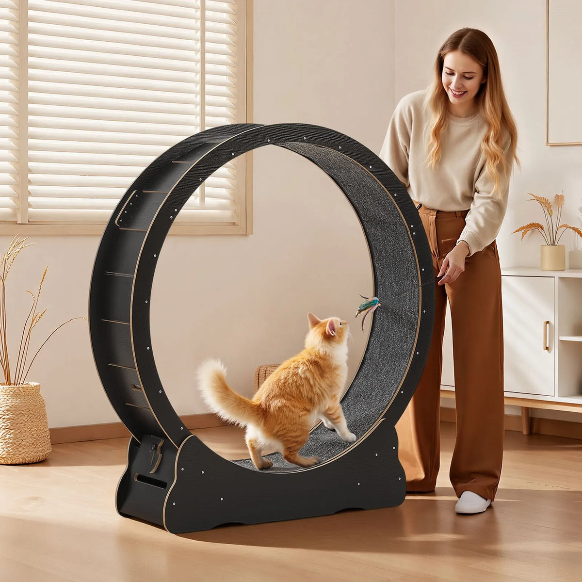 VEVOR kaķu skriešanas ritenis 132 cm, koka, ar paklāju un bloķēšanas mehānismu, kaķiem līdz 12,7 kg, melns