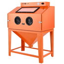 VEVOR 435 l smilšu strūklas kabīne no pastiprināta tērauda ar divu strūklas pistoļu komplektu, 117 l abrazīvā materiāla tvertni un 1200 W jaudīgu putekļu savācēju lielgabarīta detaļu rūsas noņemšanai un virsmu apdarei